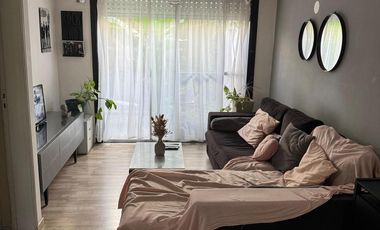 3 Departamentos en bloque en Banfield Oeste