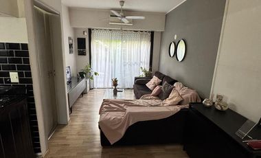 3 Departamentos en bloque en Banfield Oeste