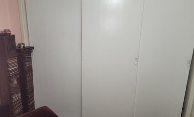 Departamento - venta - Banfield Oeste - cinco ambientes - dependencia - lavadero