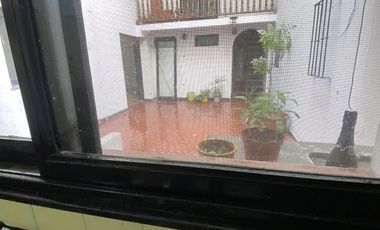 PH en la Boca con patio, cochera, entrada independiente y super luminoso