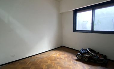 PH en la Boca con patio, cochera, entrada independiente y super luminoso