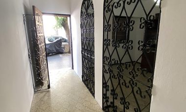 PH en la Boca con patio, cochera, entrada independiente y super luminoso