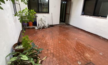 PH en la Boca con patio, cochera, entrada independiente y super luminoso