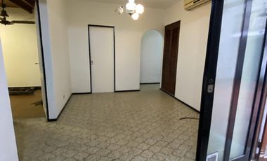 PH en la Boca con patio, cochera, entrada independiente y super luminoso