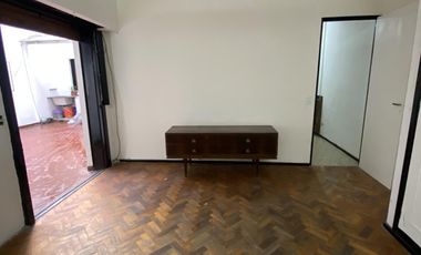 PH en la Boca con patio, cochera, entrada independiente y super luminoso