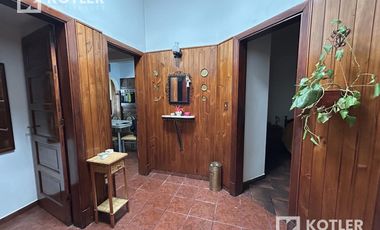 PH independiente en venta con 3 dormitorios y jadin