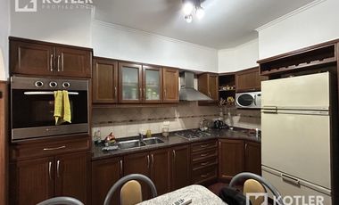 PH independiente en venta con 3 dormitorios y jadin