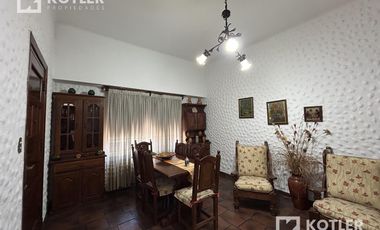 PH independiente en venta con 3 dormitorios y jadin