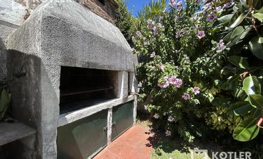 PH independiente en venta con 3 dormitorios y jadin