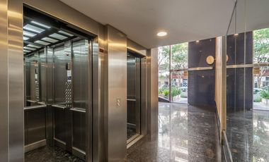 Departamento venta Cañitas Palermo, Excelente 2 amb piso alto contrafrente cochera baulera amenities
