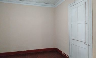 SE ARRIENDA CASA CENTRICA 5D 1B SAN FELIPE