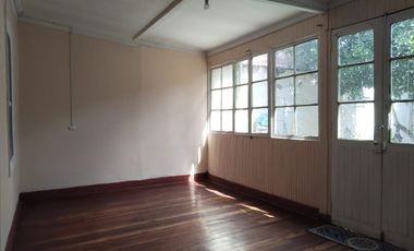 SE ARRIENDA CASA CENTRICA 5D 1B SAN FELIPE