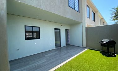 Casa en Renta con muebles en PORTOVELA RESIDENCIAL