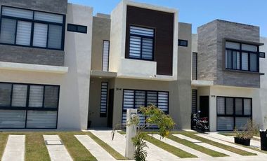 Casa en Renta con muebles en PORTOVELA RESIDENCIAL