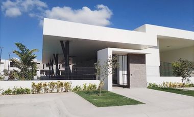 Casa en Renta con muebles en PORTOVELA RESIDENCIAL