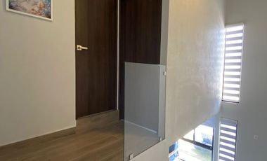 Casa en Renta con muebles en PORTOVELA RESIDENCIAL