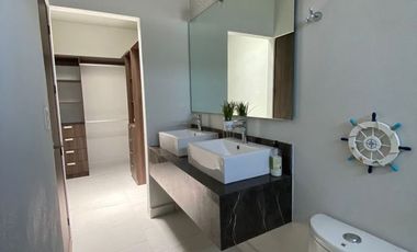 Casa en Renta con muebles en PORTOVELA RESIDENCIAL