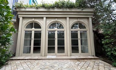 Casa en Venta en Propiedad única en centro histórico de Los Vilos. 2 casas con acceso independiente. Bodegón Cultural de Los Vilos