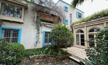 Casa en Venta en Propiedad única en centro histórico de Los Vilos. 2 casas con acceso independiente. Bodegón Cultural de Los Vilos