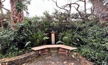 Casa en Venta en Propiedad única en centro histórico de Los Vilos. 2 casas con acceso independiente. Bodegón Cultural de Los Vilos