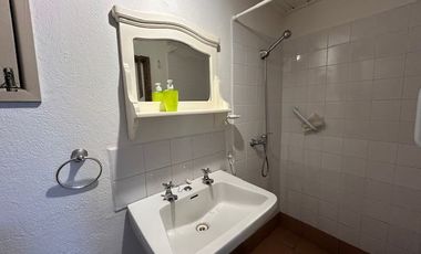 Casa en Venta en Propiedad única en centro histórico de Los Vilos. 2 casas con acceso independiente. Bodegón Cultural de Los Vilos