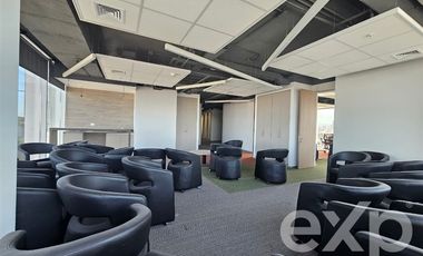 Oficina en Arriendo en A pocos pasos del metro El Golf