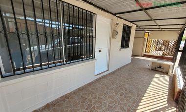 Casa en Arriendo en Casa en arriendo en villa Iglesia Punta Negra. Disponible a partir del 22 de enero.