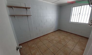 Casa en Arriendo en Casa en arriendo en villa Iglesia Punta Negra. Disponible a partir del 22 de enero.
