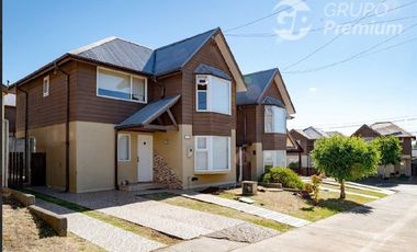 Casa en Venta en Condominio N° 5