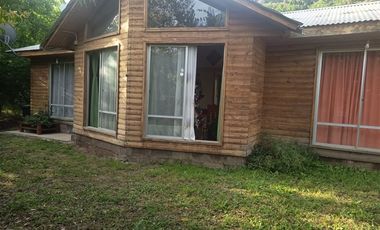 Casa en Arriendo en Camino El Volcan 5100