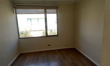 Casa en Arriendo en Palena /Ongolmo