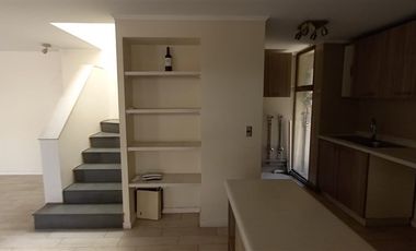 Casa en Arriendo en Palena /Ongolmo