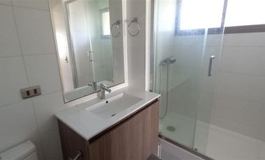 Casa en Arriendo en Palena /Ongolmo