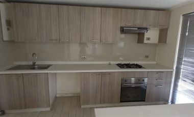 Casa en Arriendo en Palena /Ongolmo