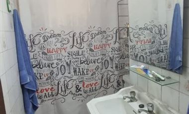 Casa en Venta en Villa Universidad Católica - Pasaje cerrado