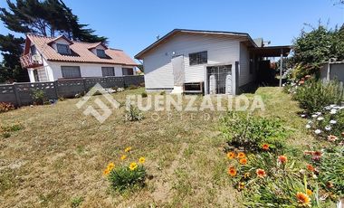 Casa en Venta en Alejandro Flores 385