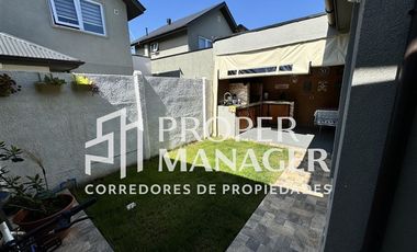 Casa en Arriendo en Casa Nueva Ampliada Portal el Libertador con Quincho