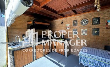 Casa en Venta en Casa Nueva Ampliada Portal el Libertador con Quincho
