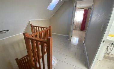 Casa en Arriendo en La Reserva, Machalí