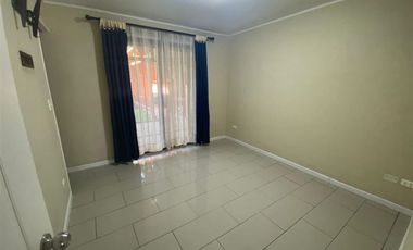 Casa en Arriendo en La Reserva, Machalí