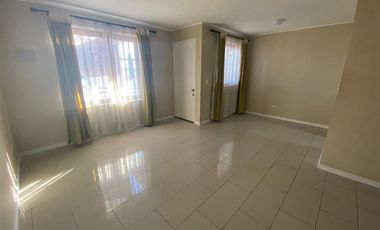 Casa en Arriendo en La Reserva, Machalí