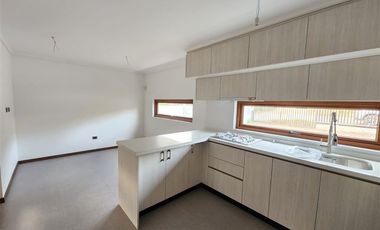 Casa en Arriendo en Condominio Mirador de Nogales, Machalí