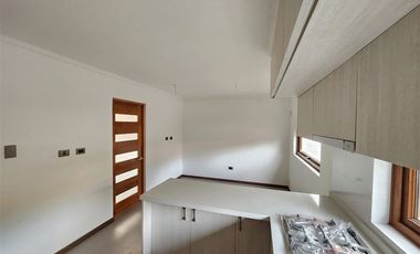 Casa en Arriendo en Condominio Mirador de Nogales, Machalí