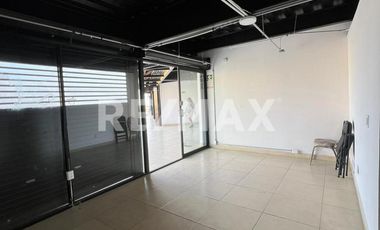 LOCAL PLANTA ALTA EN PLAZA GAMA EN REAL SOLARE. - (3)