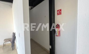 LOCAL PLANTA ALTA EN PLAZA GAMA EN REAL SOLARE. - (3)