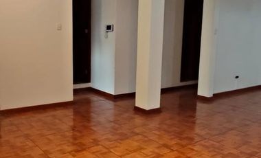 Edificio de 5 departamentos