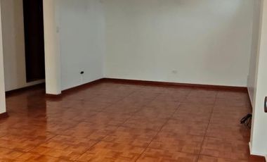 Edificio de 5 departamentos