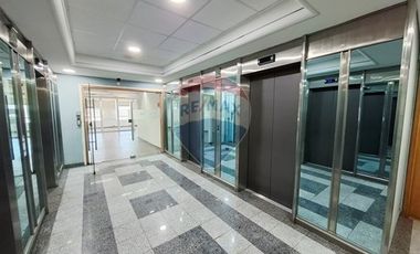 Oficina a pasos de Metro U.Chile