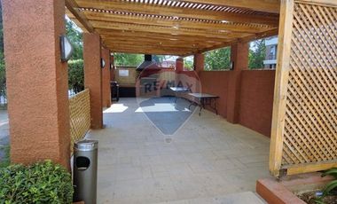 Excelente Departamento con Hall de entrada