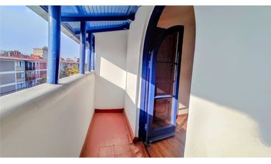 Edificio en Venta de 4 Pisos, 14 Privados